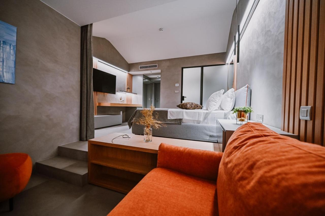 Hotel Stomorin-Marina Hramina مورتير المظهر الخارجي الصورة